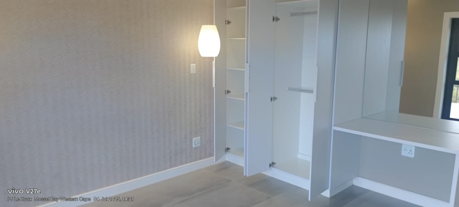 4 Bedroom Property for Sale in Seemeeu Park Western Cape